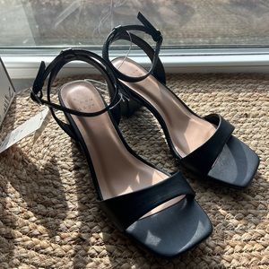 A New Day black Sonora Heels brand new size 6.5